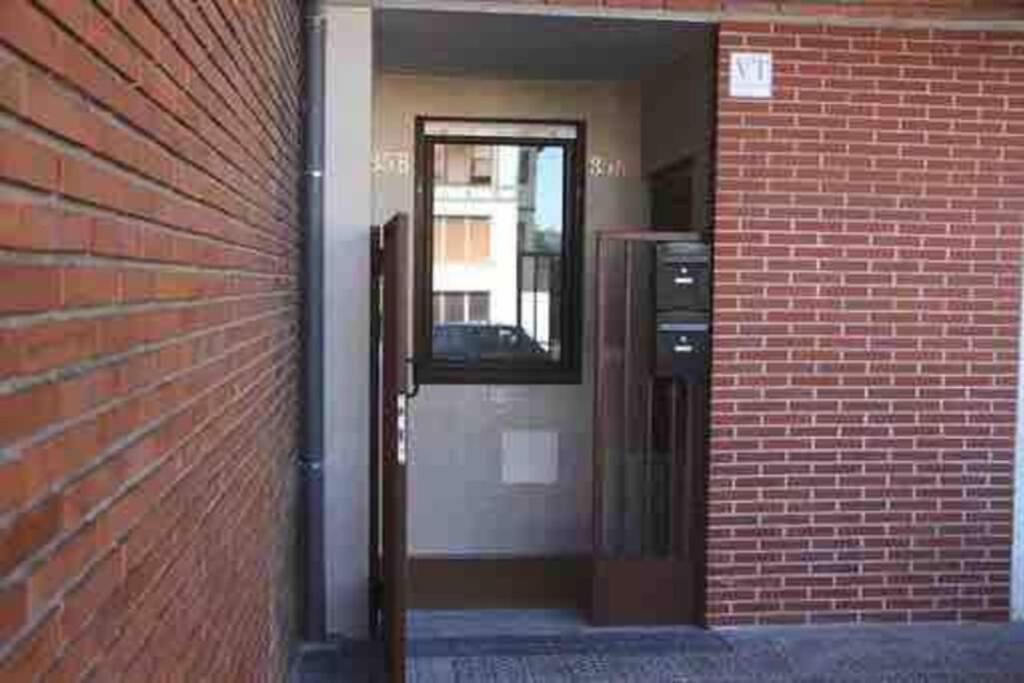 Aixerrota Apartamentos B Getxo ภายนอก รูปภาพ